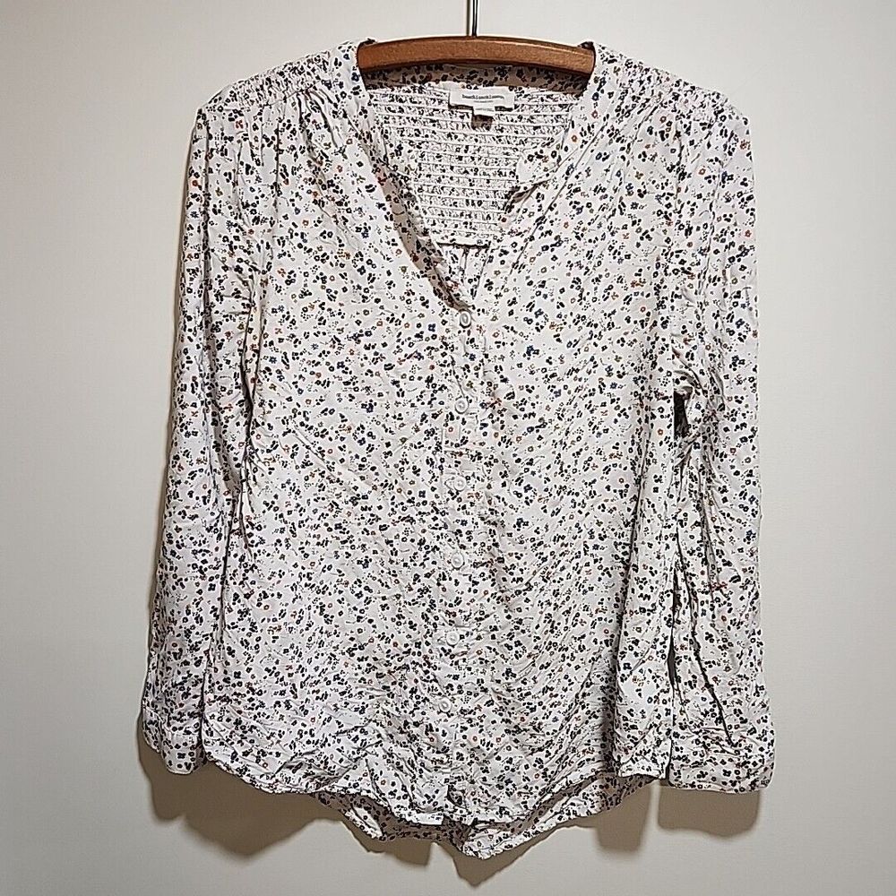 Spring Beach Lunch Lounge Womens Floral Shirt XS Off White Long Sleeve Button Up
